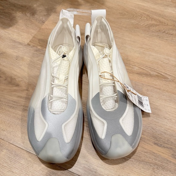 Adidas by Stella McCartney Other - Size 9 - Stella McCartney x adidas Sportswear Low Off White W